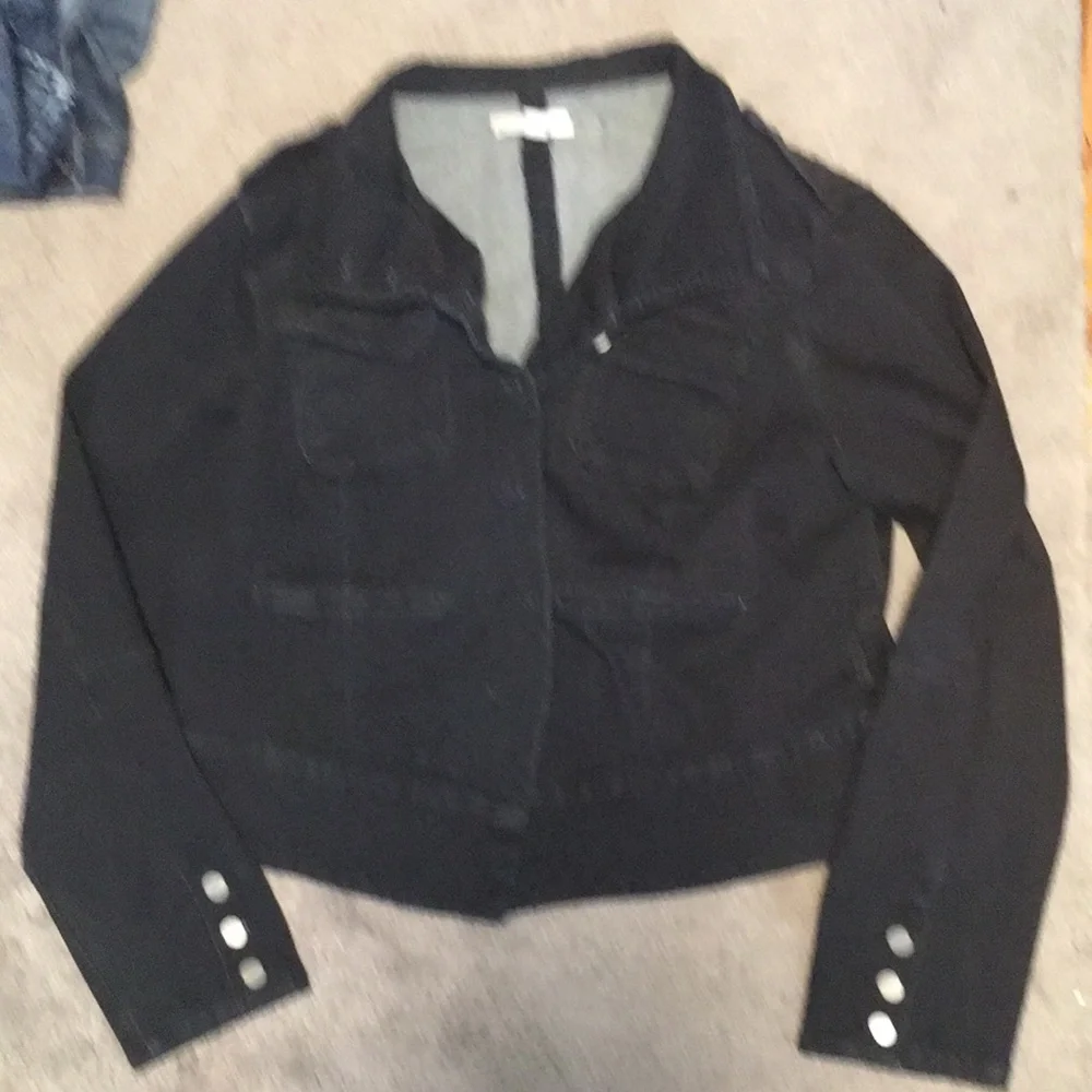 Jean jacket - Picture 1 of 1